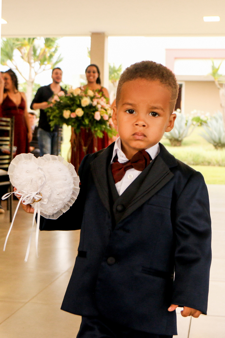 Entrada das Alianças no casamento São Gonçalo do Sapucaí - MG 