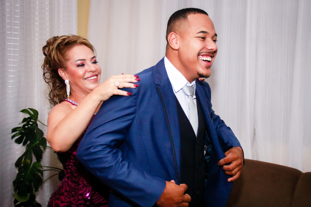 Making of do Noivo junto com sua mãe para seu casamento