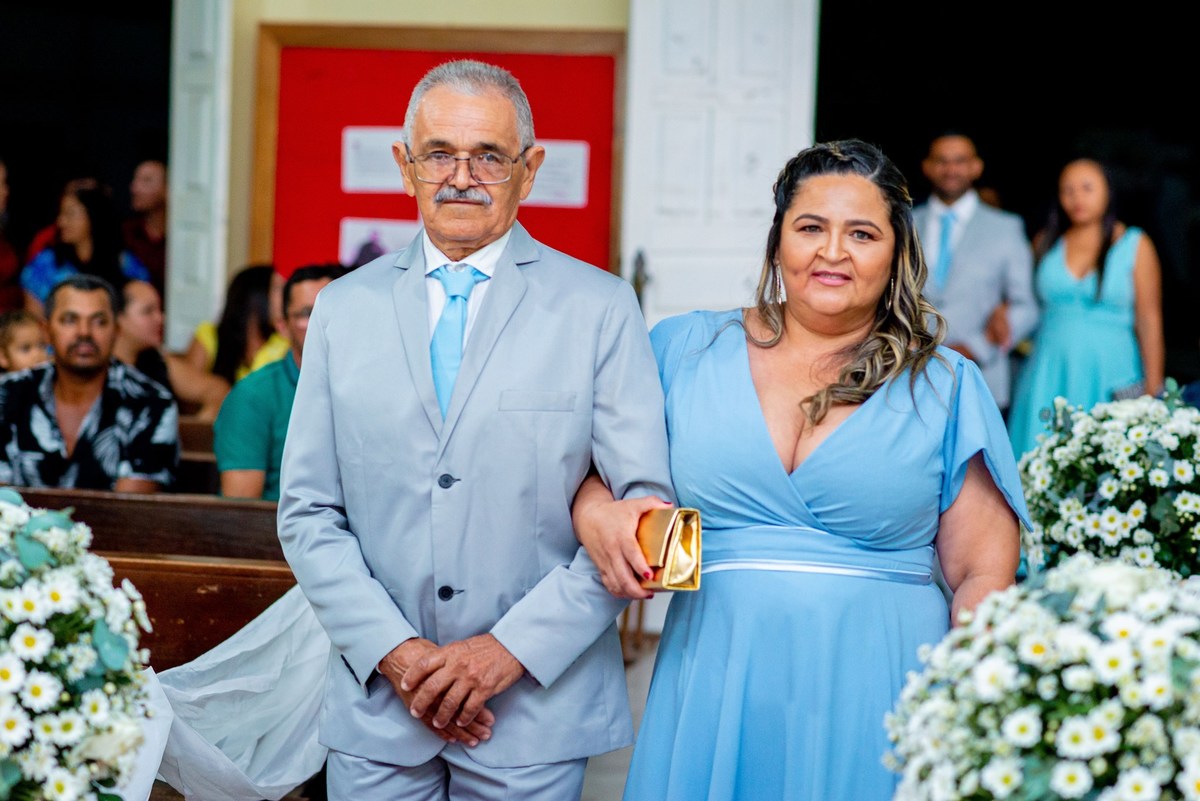 Retratos, Fotos de meninas, Ensaio de 15 anos , Fotografia individual , Quijingue Bahia Fotógrafo de moda, gestante, fotos de gestante, fotos no por do sol, fotos no rio, fotos em casal, ensaio de casal, pre casamento, formatura 