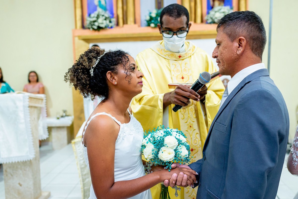 Retratos, Fotos de meninas, Ensaio de 15 anos , Fotografia individual , Quijingue Bahia Fotógrafo de moda, gestante, fotos de gestante, fotos no por do sol, fotos no rio, fotos em casal, ensaio de casal, pre casamento, formatura 