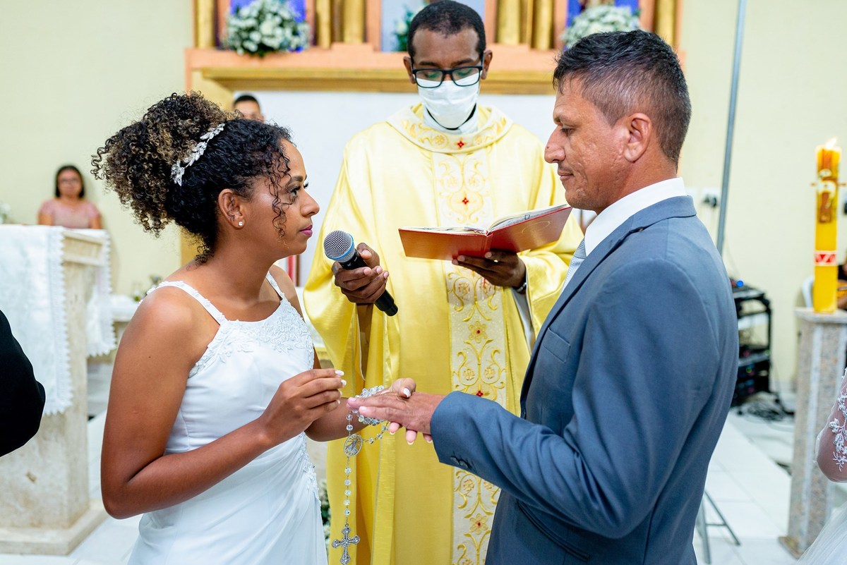 Retratos, Fotos de meninas, Ensaio de 15 anos , Fotografia individual , Quijingue Bahia Fotógrafo de moda, gestante, fotos de gestante, fotos no por do sol, fotos no rio, fotos em casal, ensaio de casal, pre casamento, formatura 