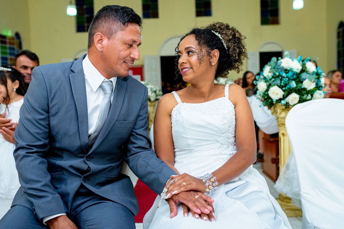 Retratos, Fotos de meninas, Ensaio de 15 anos , Fotografia individual , Quijingue Bahia Fotógrafo de moda, gestante, fotos de gestante, fotos no por do sol, fotos no rio, fotos em casal, ensaio de casal, pre casamento, formatura 