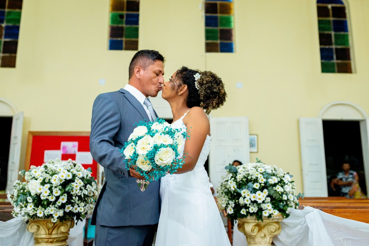 Retratos, Fotos de meninas, Ensaio de 15 anos , Fotografia individual , Quijingue Bahia Fotógrafo de moda, gestante, fotos de gestante, fotos no por do sol, fotos no rio, fotos em casal, ensaio de casal, pre casamento, formatura 