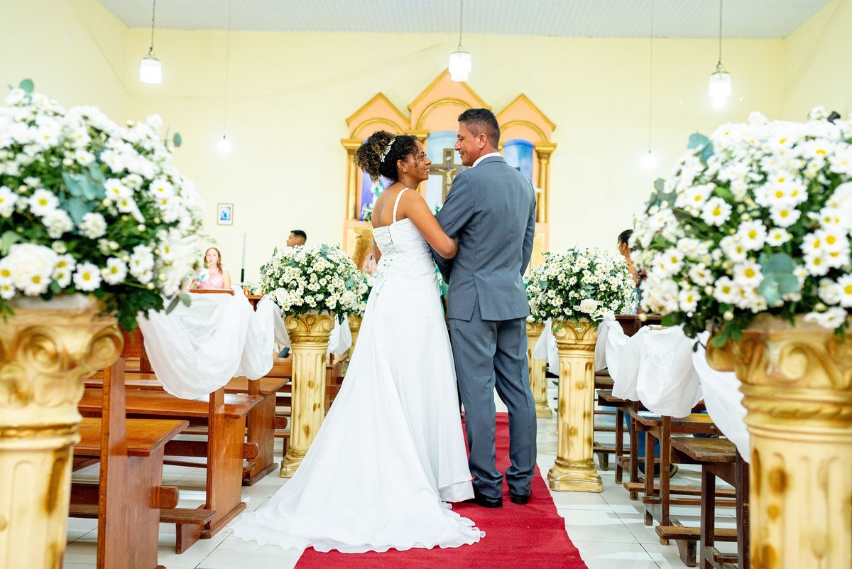 Retratos, Fotos de meninas, Ensaio de 15 anos , Fotografia individual , Quijingue Bahia Fotógrafo de moda, gestante, fotos de gestante, fotos no por do sol, fotos no rio, fotos em casal, ensaio de casal, pre casamento, formatura 