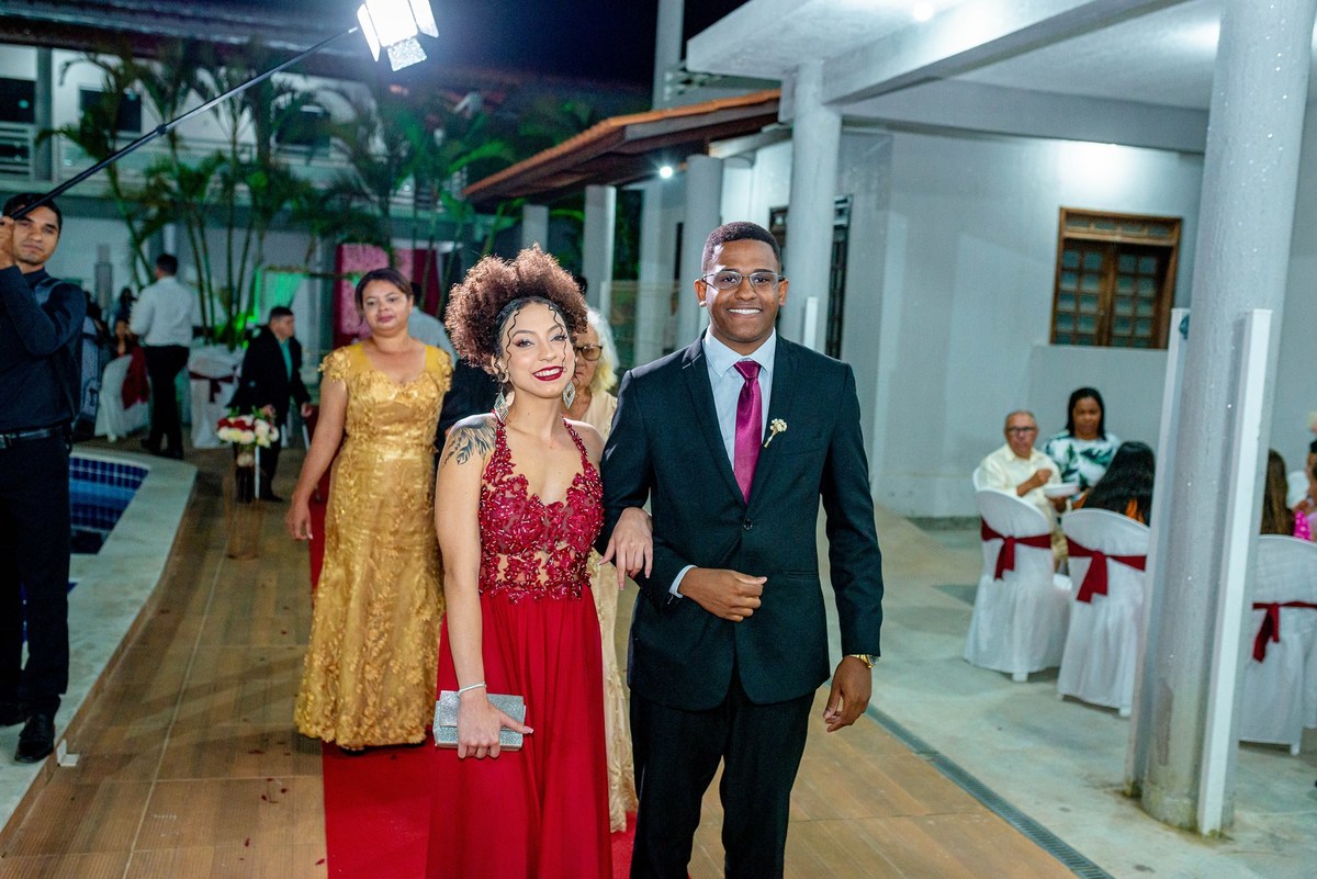 Retratos, Fotos de meninas, Ensaio de 15 anos , Fotografia individual , Quijingue Bahia Fotógrafo de moda, gestante, fotos de gestante, fotos no por do sol, fotos no rio, fotos em casal, ensaio de casal, pre casamento, formatura 