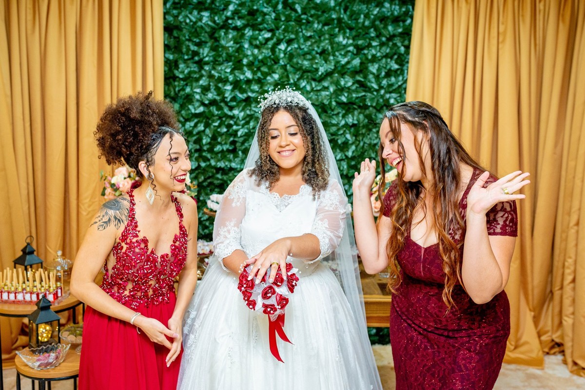 Retratos, Fotos de meninas, Ensaio de 15 anos , Fotografia individual , Quijingue Bahia Fotógrafo de moda, gestante, fotos de gestante, fotos no por do sol, fotos no rio, fotos em casal, ensaio de casal, pre casamento, formatura 