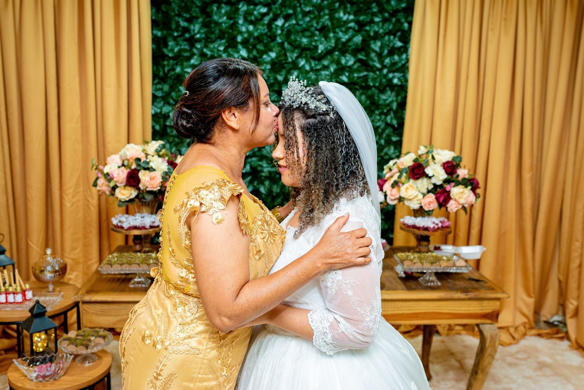 Retratos, Fotos de meninas, Ensaio de 15 anos , Fotografia individual , Quijingue Bahia Fotógrafo de moda, gestante, fotos de gestante, fotos no por do sol, fotos no rio, fotos em casal, ensaio de casal, pre casamento, formatura 