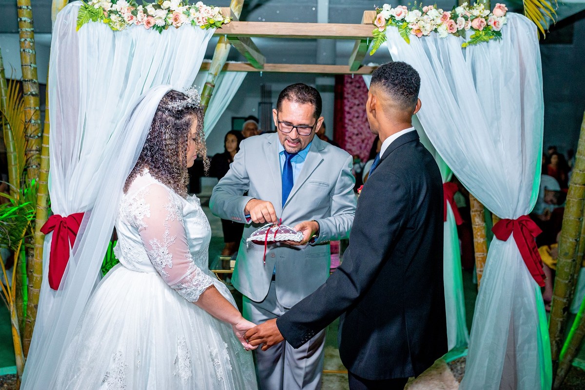 Retratos, Fotos de meninas, Ensaio de 15 anos , Fotografia individual , Quijingue Bahia Fotógrafo de moda, gestante, fotos de gestante, fotos no por do sol, fotos no rio, fotos em casal, ensaio de casal, pre casamento, formatura 