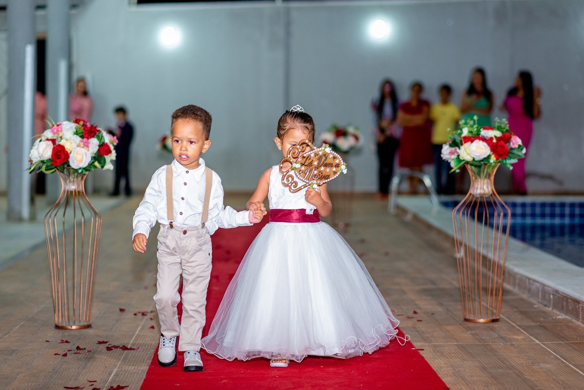 Retratos, Fotos de meninas, Ensaio de 15 anos , Fotografia individual , Quijingue Bahia Fotógrafo de moda, gestante, fotos de gestante, fotos no por do sol, fotos no rio, fotos em casal, ensaio de casal, pre casamento, formatura 