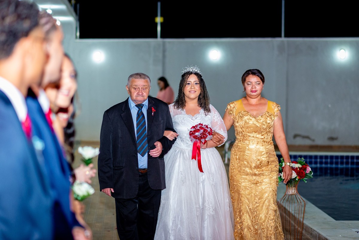 Retratos, Fotos de meninas, Ensaio de 15 anos , Fotografia individual , Quijingue Bahia Fotógrafo de moda, gestante, fotos de gestante, fotos no por do sol, fotos no rio, fotos em casal, ensaio de casal, pre casamento, formatura 