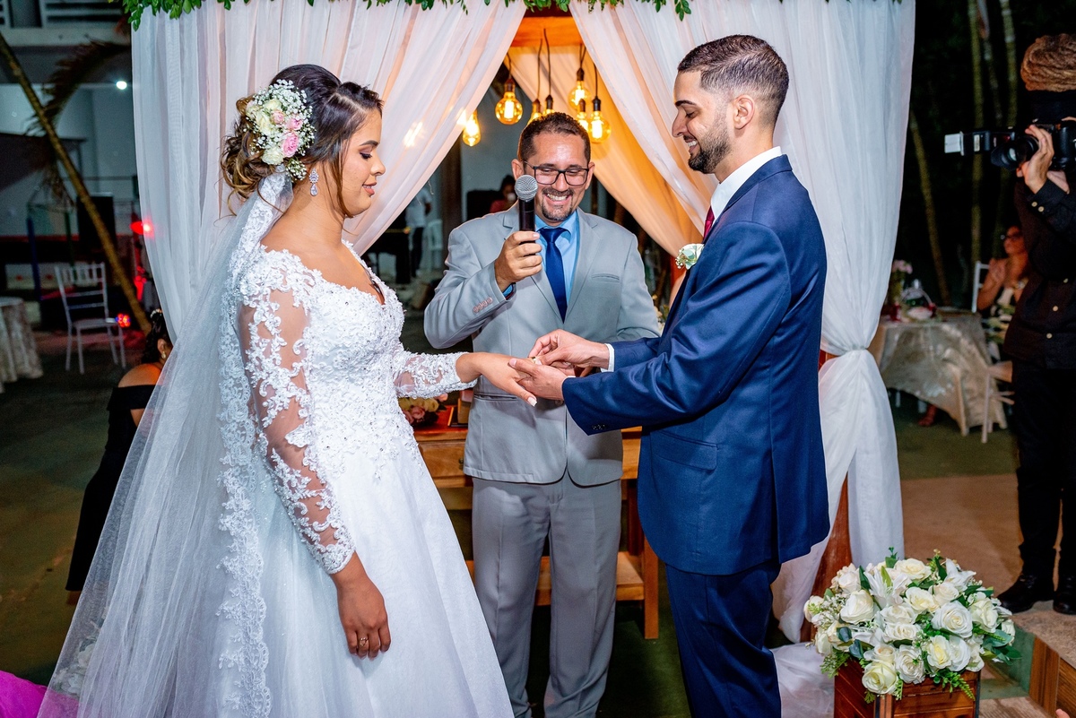 casamento ao ar livre noturno