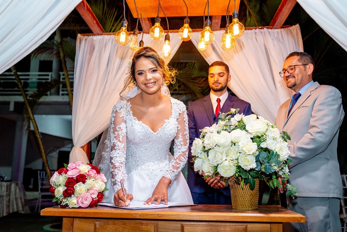 casamento ao ar livre noturno
