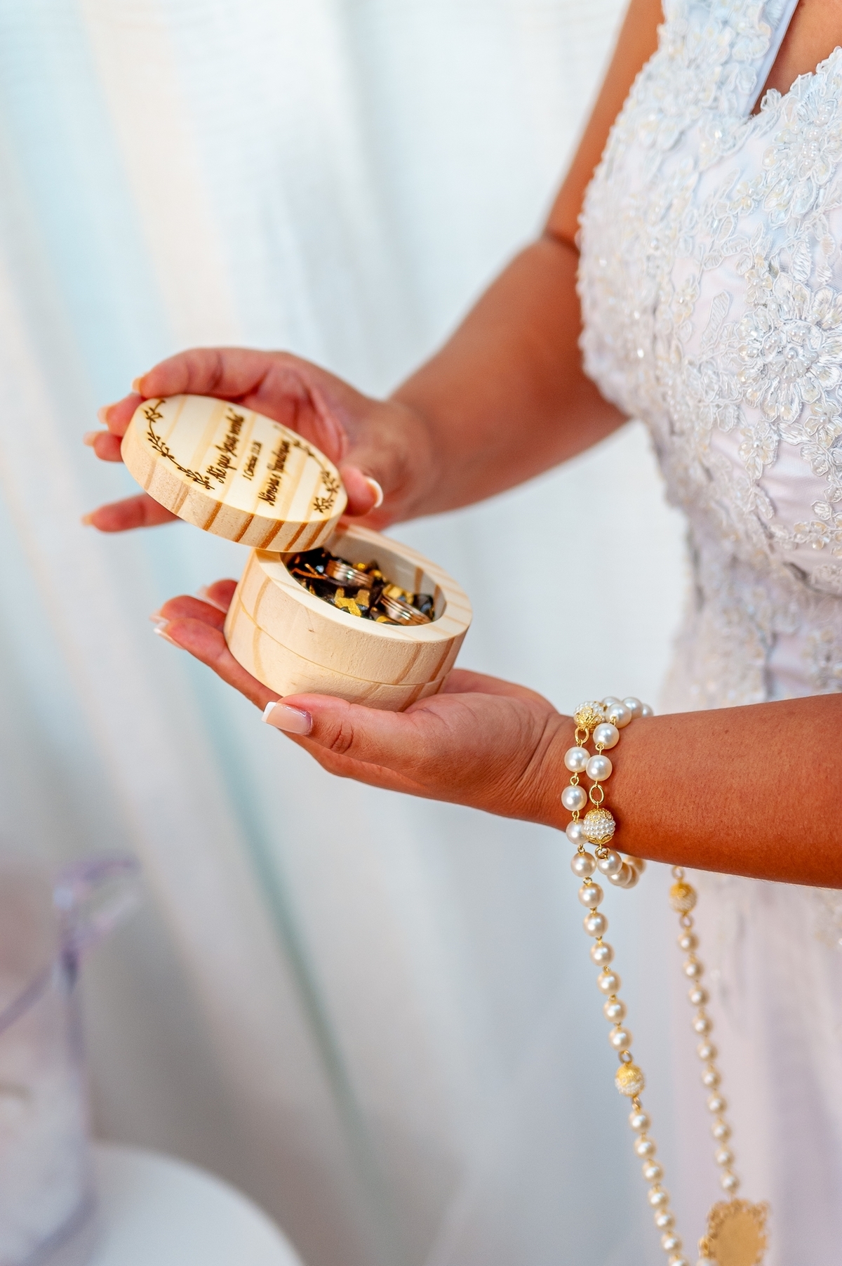 Retratos, Fotos de meninas, Ensaio de 15 anos , Fotografia individual , Quijingue Bahia Fotógrafo de moda, gestante, fotos de gestante, fotos no por do sol, fotos no rio, fotos em casal, ensaio de casal, pre casamento, formatura 