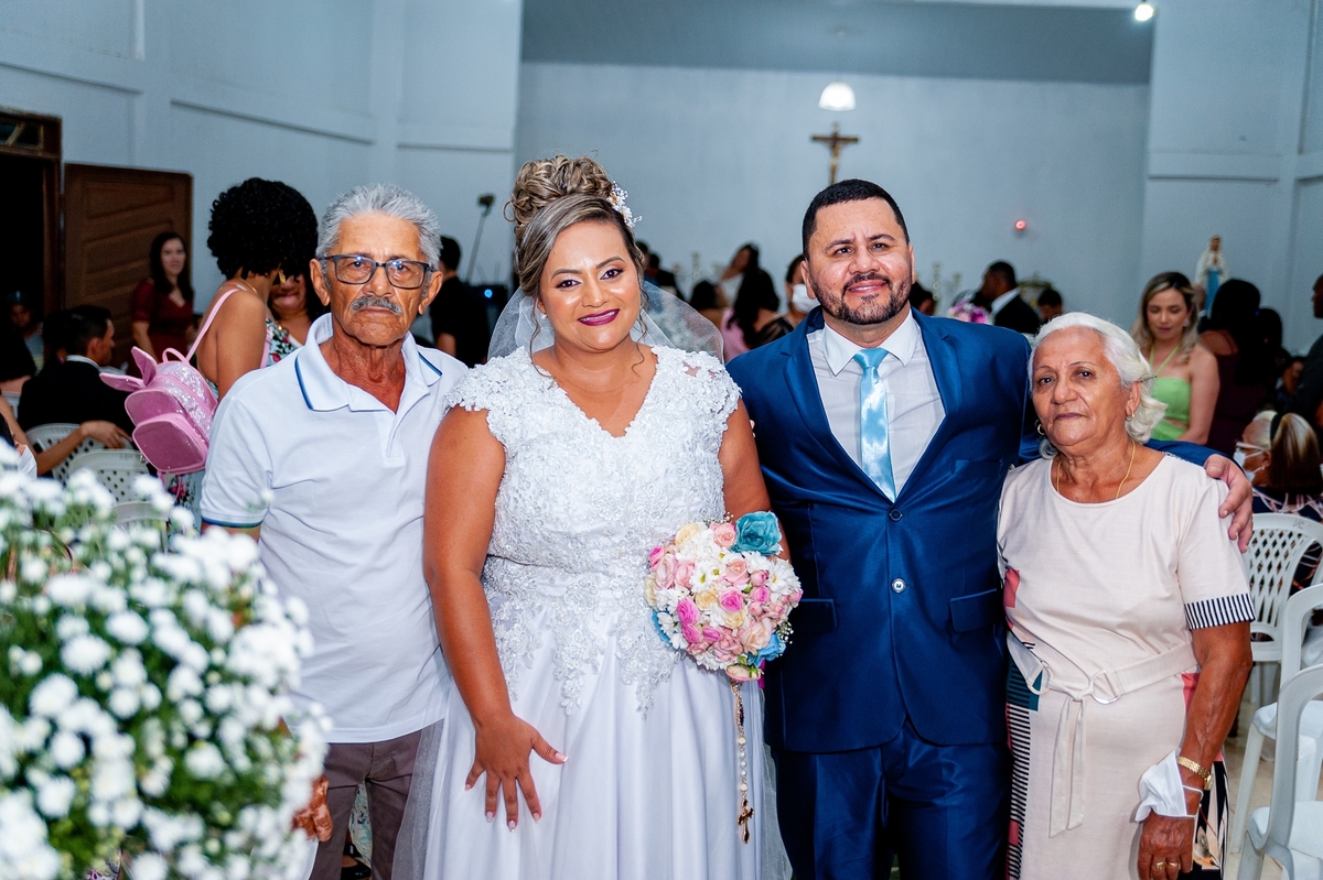 Retratos, Fotos de meninas, Ensaio de 15 anos , Fotografia individual , Quijingue Bahia Fotógrafo de moda, gestante, fotos de gestante, fotos no por do sol, fotos no rio, fotos em casal, ensaio de casal, pre casamento, formatura 