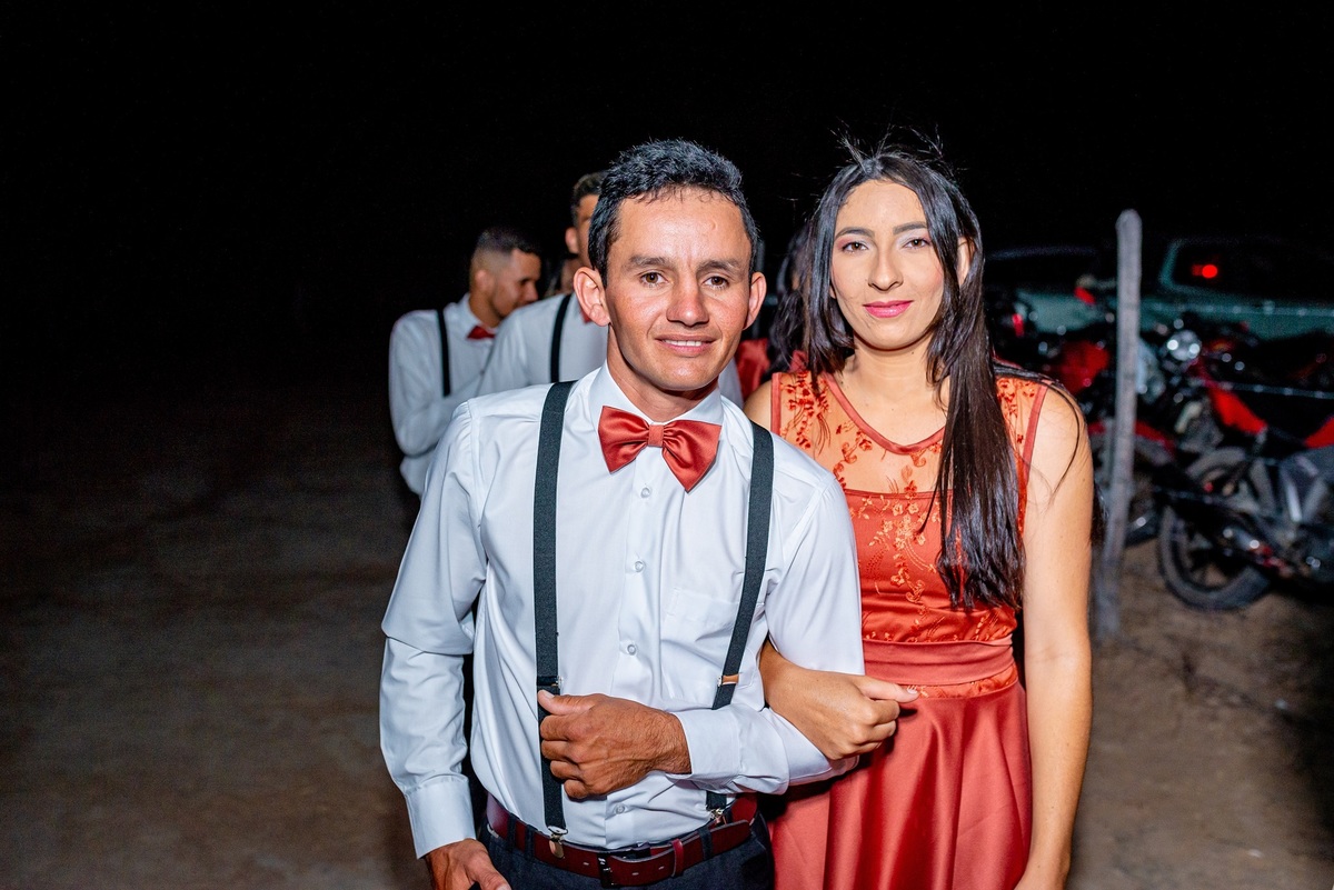 Retratos, Fotos de meninas, Ensaio de 15 anos , Fotografia individual , Quijingue Bahia Fotógrafo de moda, gestante, fotos de gestante, fotos no por do sol, fotos no rio, fotos em casal, ensaio de casal, pre casamento, formatura 