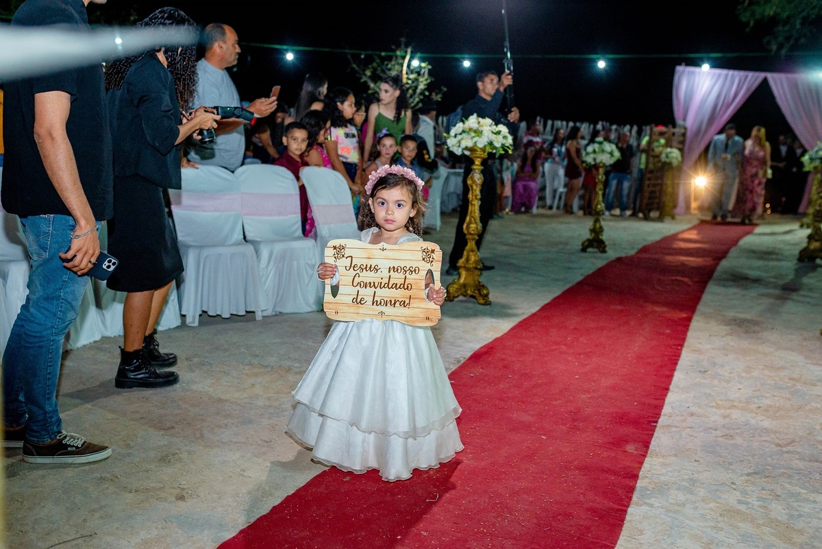 Retratos, Fotos de meninas, Ensaio de 15 anos , Fotografia individual , Quijingue Bahia Fotógrafo de moda, gestante, fotos de gestante, fotos no por do sol, fotos no rio, fotos em casal, ensaio de casal, pre casamento, formatura 