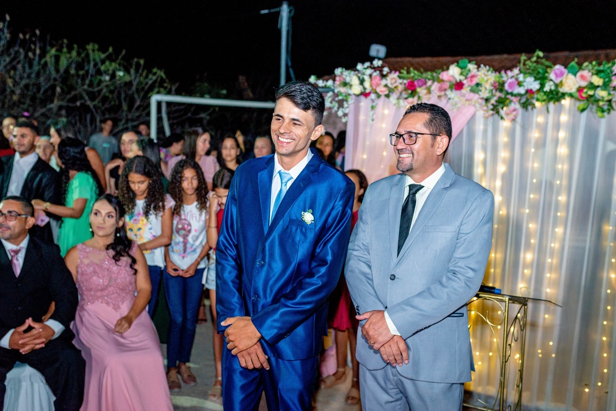 Retratos, Fotos de meninas, Ensaio de 15 anos , Fotografia individual , Quijingue Bahia Fotógrafo de moda, gestante, fotos de gestante, fotos no por do sol, fotos no rio, fotos em casal, ensaio de casal, pre casamento, formatura 