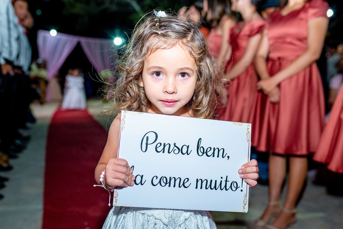 Retratos, Fotos de meninas, Ensaio de 15 anos , Fotografia individual , Quijingue Bahia Fotógrafo de moda, gestante, fotos de gestante, fotos no por do sol, fotos no rio, fotos em casal, ensaio de casal, pre casamento, formatura 