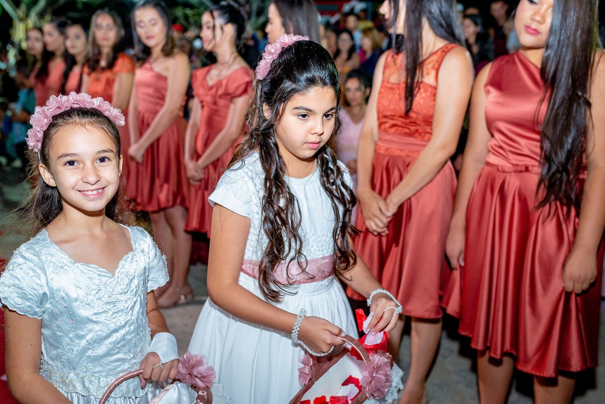 Retratos, Fotos de meninas, Ensaio de 15 anos , Fotografia individual , Quijingue Bahia Fotógrafo de moda, gestante, fotos de gestante, fotos no por do sol, fotos no rio, fotos em casal, ensaio de casal, pre casamento, formatura 