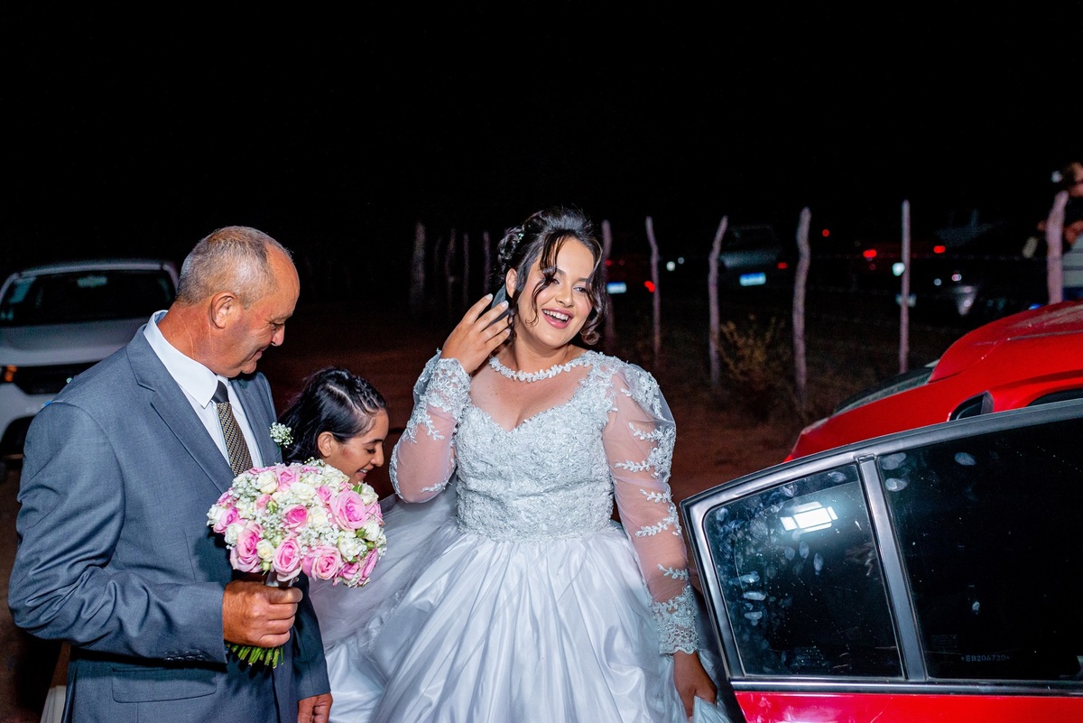 Retratos, Fotos de meninas, Ensaio de 15 anos , Fotografia individual , Quijingue Bahia Fotógrafo de moda, gestante, fotos de gestante, fotos no por do sol, fotos no rio, fotos em casal, ensaio de casal, pre casamento, formatura 