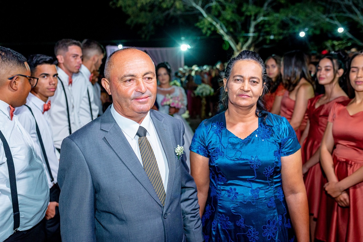 Retratos, Fotos de meninas, Ensaio de 15 anos , Fotografia individual , Quijingue Bahia Fotógrafo de moda, gestante, fotos de gestante, fotos no por do sol, fotos no rio, fotos em casal, ensaio de casal, pre casamento, formatura 