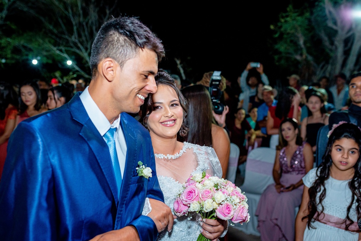 Retratos, Fotos de meninas, Ensaio de 15 anos , Fotografia individual , Quijingue Bahia Fotógrafo de moda, gestante, fotos de gestante, fotos no por do sol, fotos no rio, fotos em casal, ensaio de casal, pre casamento, formatura 