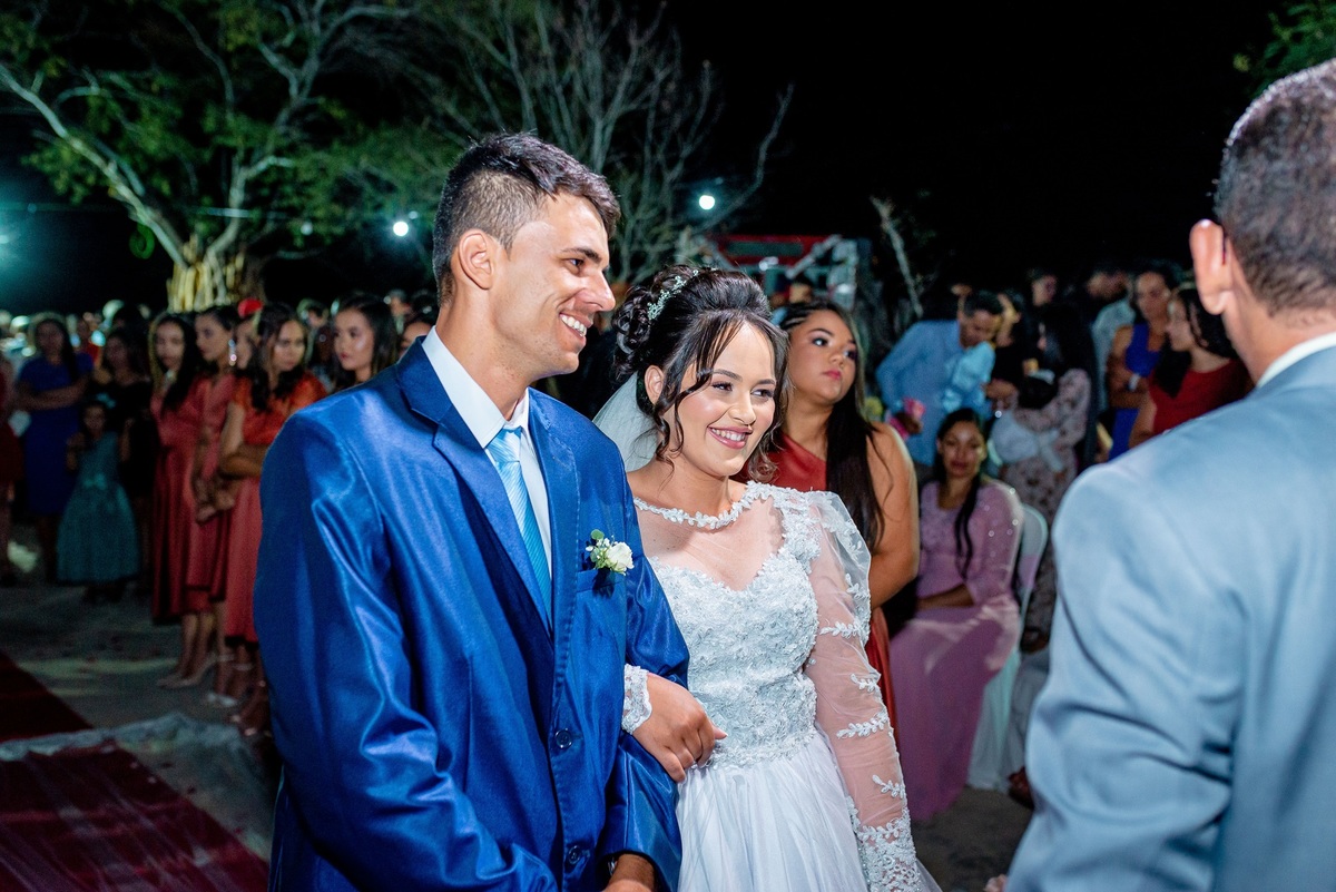 Retratos, Fotos de meninas, Ensaio de 15 anos , Fotografia individual , Quijingue Bahia Fotógrafo de moda, gestante, fotos de gestante, fotos no por do sol, fotos no rio, fotos em casal, ensaio de casal, pre casamento, formatura 