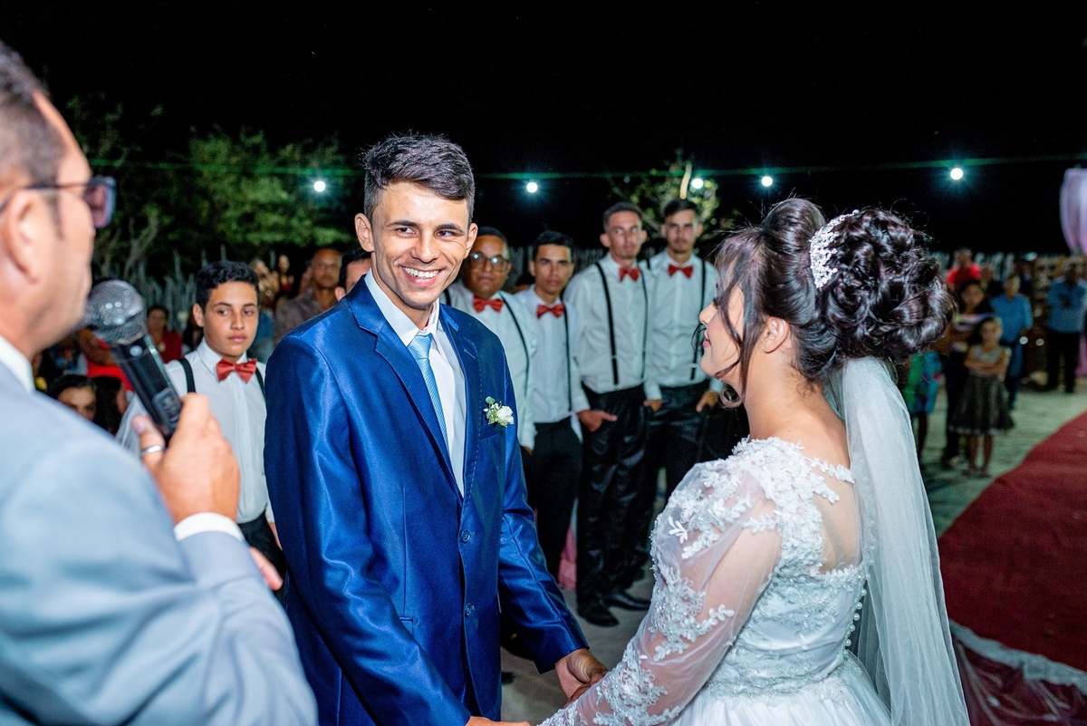 Retratos, Fotos de meninas, Ensaio de 15 anos , Fotografia individual , Quijingue Bahia Fotógrafo de moda, gestante, fotos de gestante, fotos no por do sol, fotos no rio, fotos em casal, ensaio de casal, pre casamento, formatura 