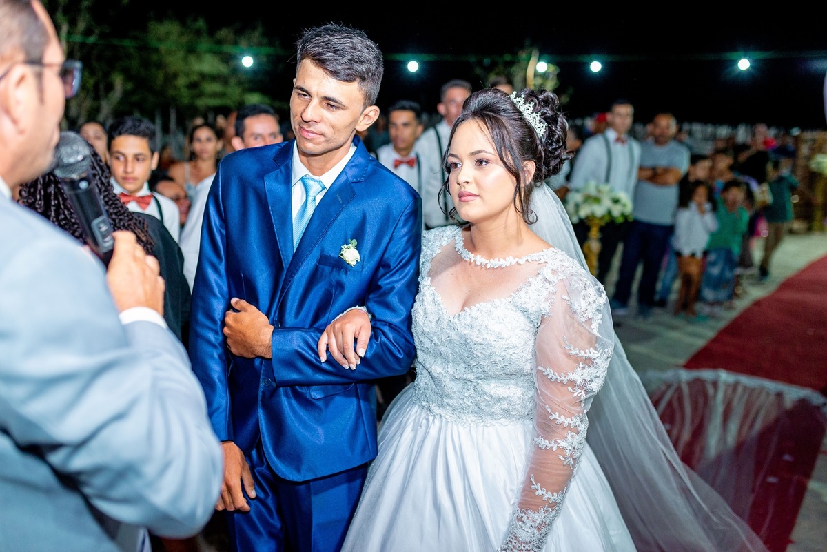Retratos, Fotos de meninas, Ensaio de 15 anos , Fotografia individual , Quijingue Bahia Fotógrafo de moda, gestante, fotos de gestante, fotos no por do sol, fotos no rio, fotos em casal, ensaio de casal, pre casamento, formatura 