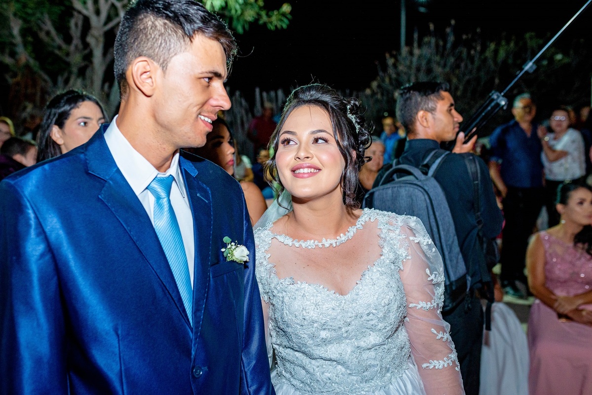 Retratos, Fotos de meninas, Ensaio de 15 anos , Fotografia individual , Quijingue Bahia Fotógrafo de moda, gestante, fotos de gestante, fotos no por do sol, fotos no rio, fotos em casal, ensaio de casal, pre casamento, formatura 