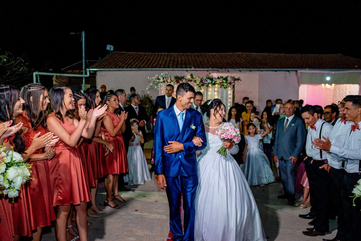 Retratos, Fotos de meninas, Ensaio de 15 anos , Fotografia individual , Quijingue Bahia Fotógrafo de moda, gestante, fotos de gestante, fotos no por do sol, fotos no rio, fotos em casal, ensaio de casal, pre casamento, formatura 