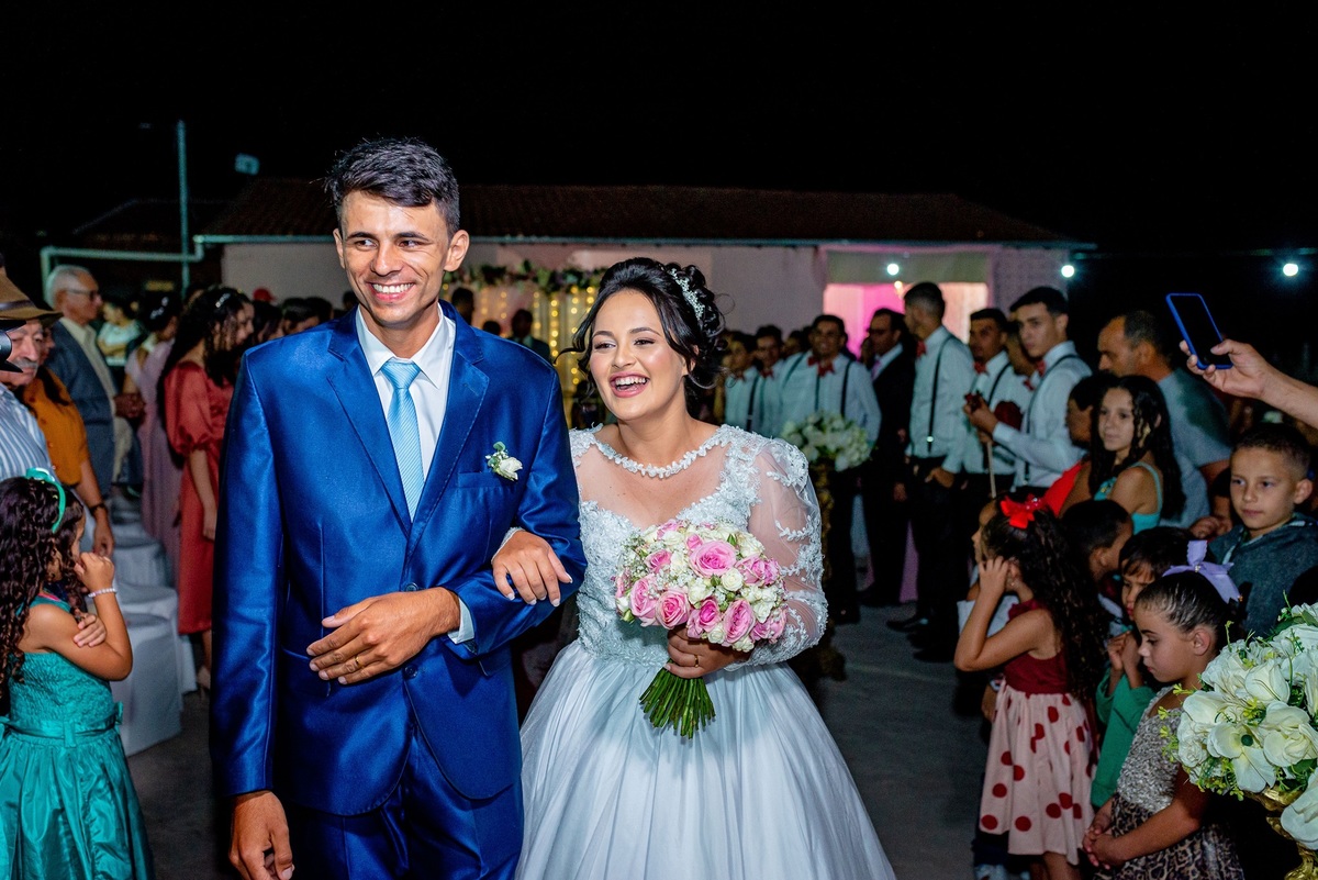 Retratos, Fotos de meninas, Ensaio de 15 anos , Fotografia individual , Quijingue Bahia Fotógrafo de moda, gestante, fotos de gestante, fotos no por do sol, fotos no rio, fotos em casal, ensaio de casal, pre casamento, formatura 