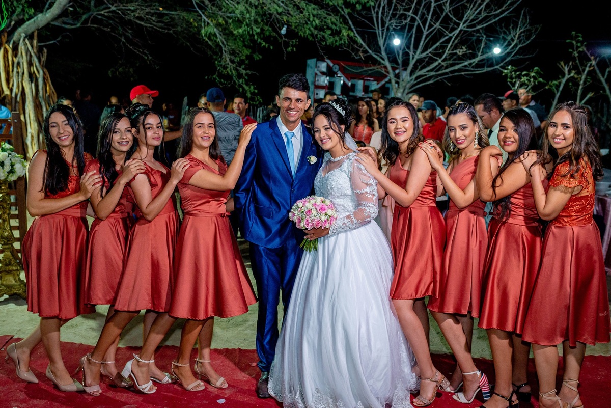 Retratos, Fotos de meninas, Ensaio de 15 anos , Fotografia individual , Quijingue Bahia Fotógrafo de moda, gestante, fotos de gestante, fotos no por do sol, fotos no rio, fotos em casal, ensaio de casal, pre casamento, formatura 
