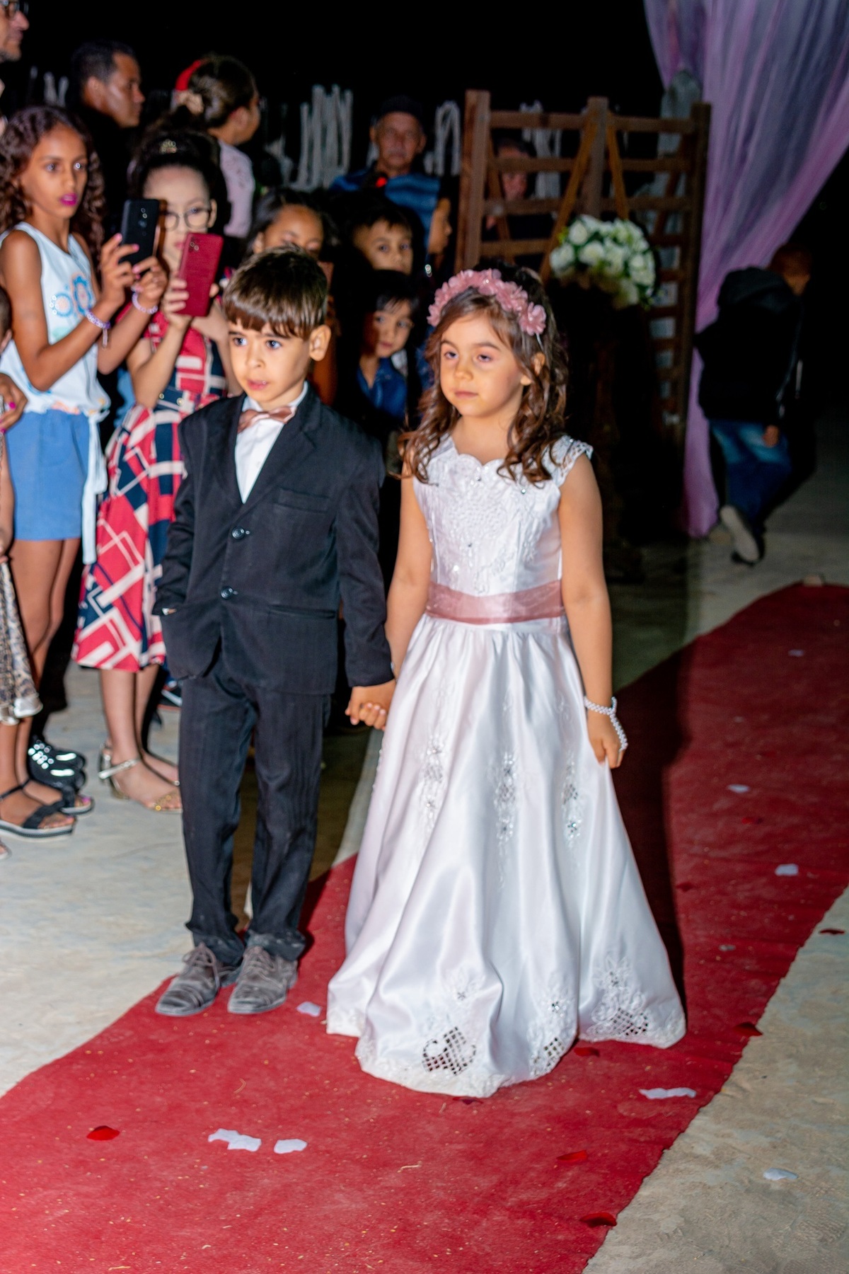 Retratos, Fotos de meninas, Ensaio de 15 anos , Fotografia individual , Quijingue Bahia Fotógrafo de moda, gestante, fotos de gestante, fotos no por do sol, fotos no rio, fotos em casal, ensaio de casal, pre casamento, formatura 