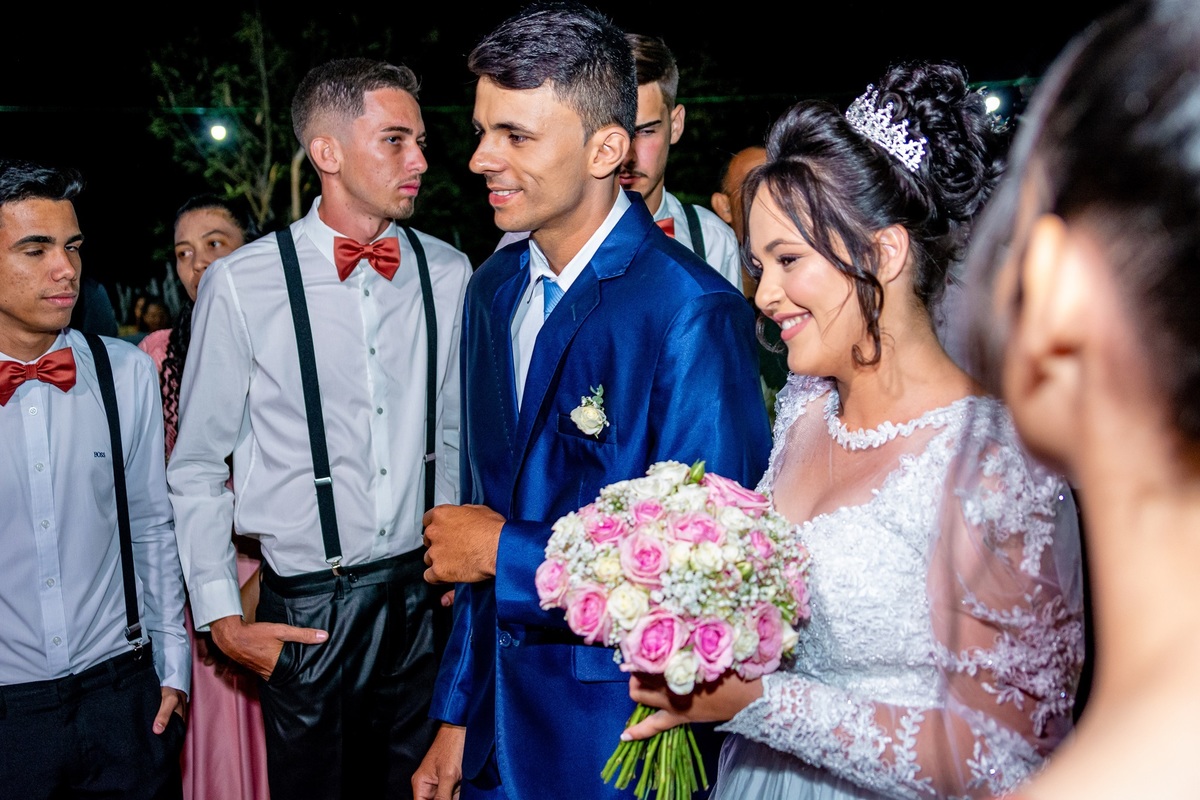 Retratos, Fotos de meninas, Ensaio de 15 anos , Fotografia individual , Quijingue Bahia Fotógrafo de moda, gestante, fotos de gestante, fotos no por do sol, fotos no rio, fotos em casal, ensaio de casal, pre casamento, formatura 