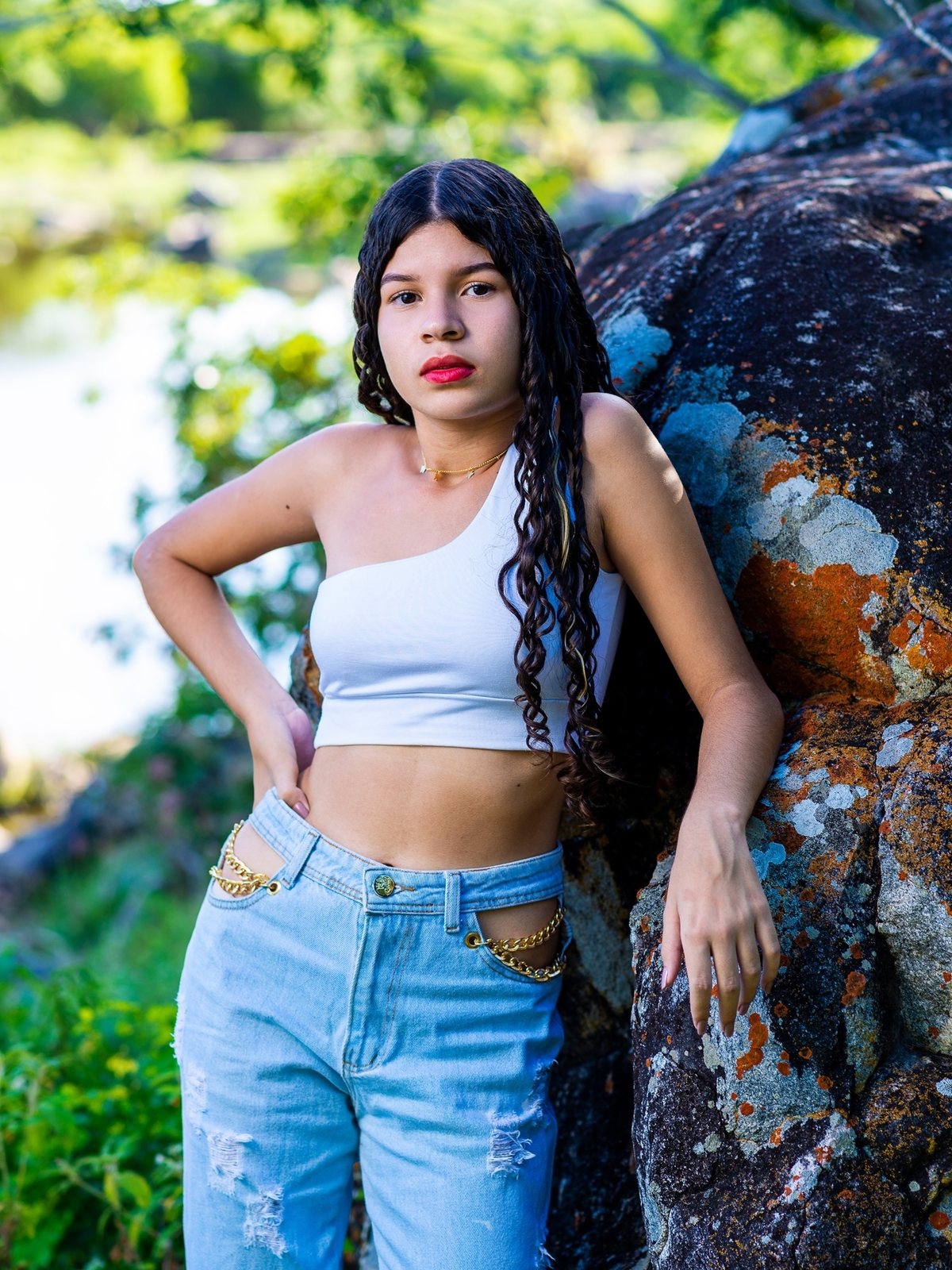 Ensaio fotográfico feminino externo, foto no rio quijingue, poses para ensaio de 15 anos 
