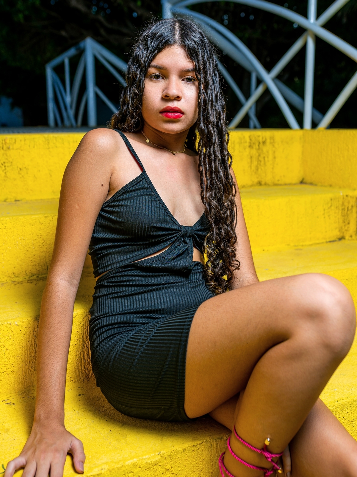 Ensaio fotográfico feminino externo, foto no rio quijingue, poses para ensaio de 15 anos 