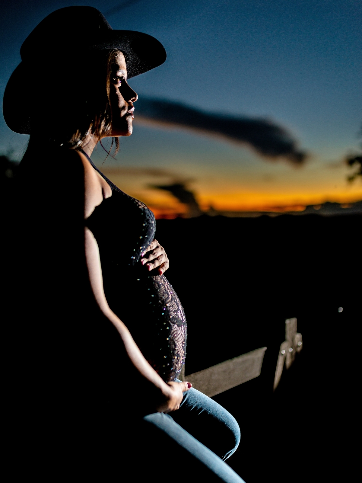 fotos de gestante com cavalo, vaqueira, nordestina, vaquejada, cavalgada, vaqueiros, fotografia de gestante, gestante do sertão, mulher grávida