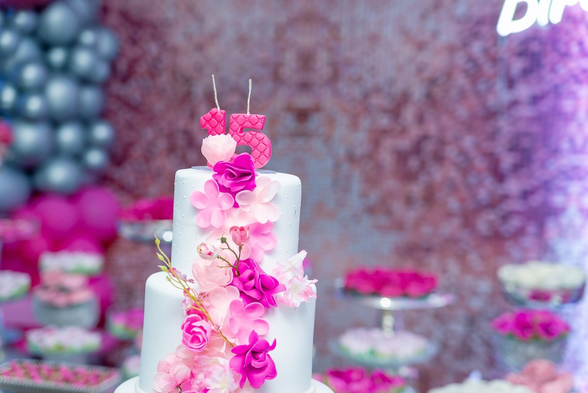 #15anos
#aniversario
#debutante
#fotodebutante
#ensaiofotografico
#vestidode15anos
#makeupde15anos
#penteado15anos
#festade15anos
#valsa15anos