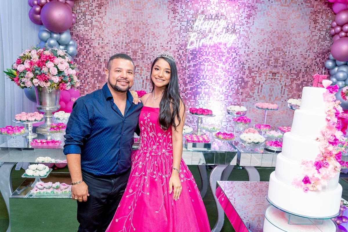 #15anos
#aniversario
#debutante
#fotodebutante
#ensaiofotografico
#vestidode15anos
#makeupde15anos
#penteado15anos
#festade15anos
#valsa15anos