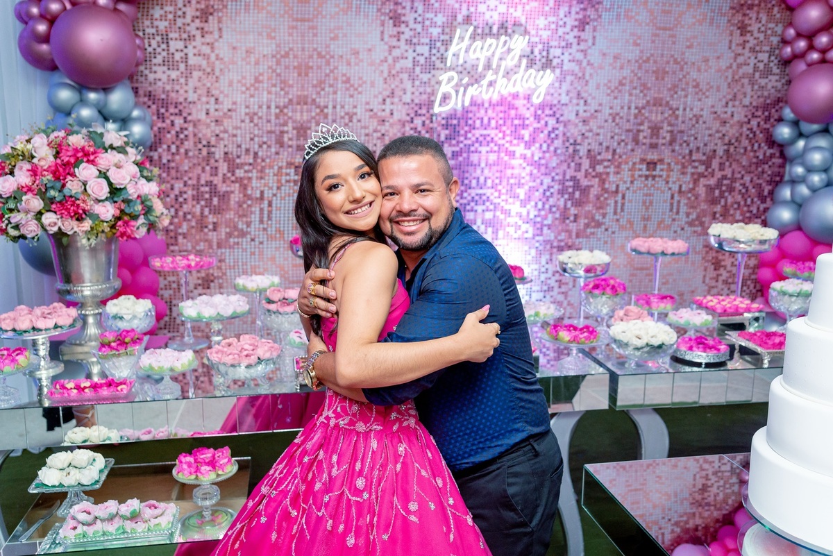 #15anos
#aniversario
#debutante
#fotodebutante
#ensaiofotografico
#vestidode15anos
#makeupde15anos
#penteado15anos
#festade15anos
#valsa15anos