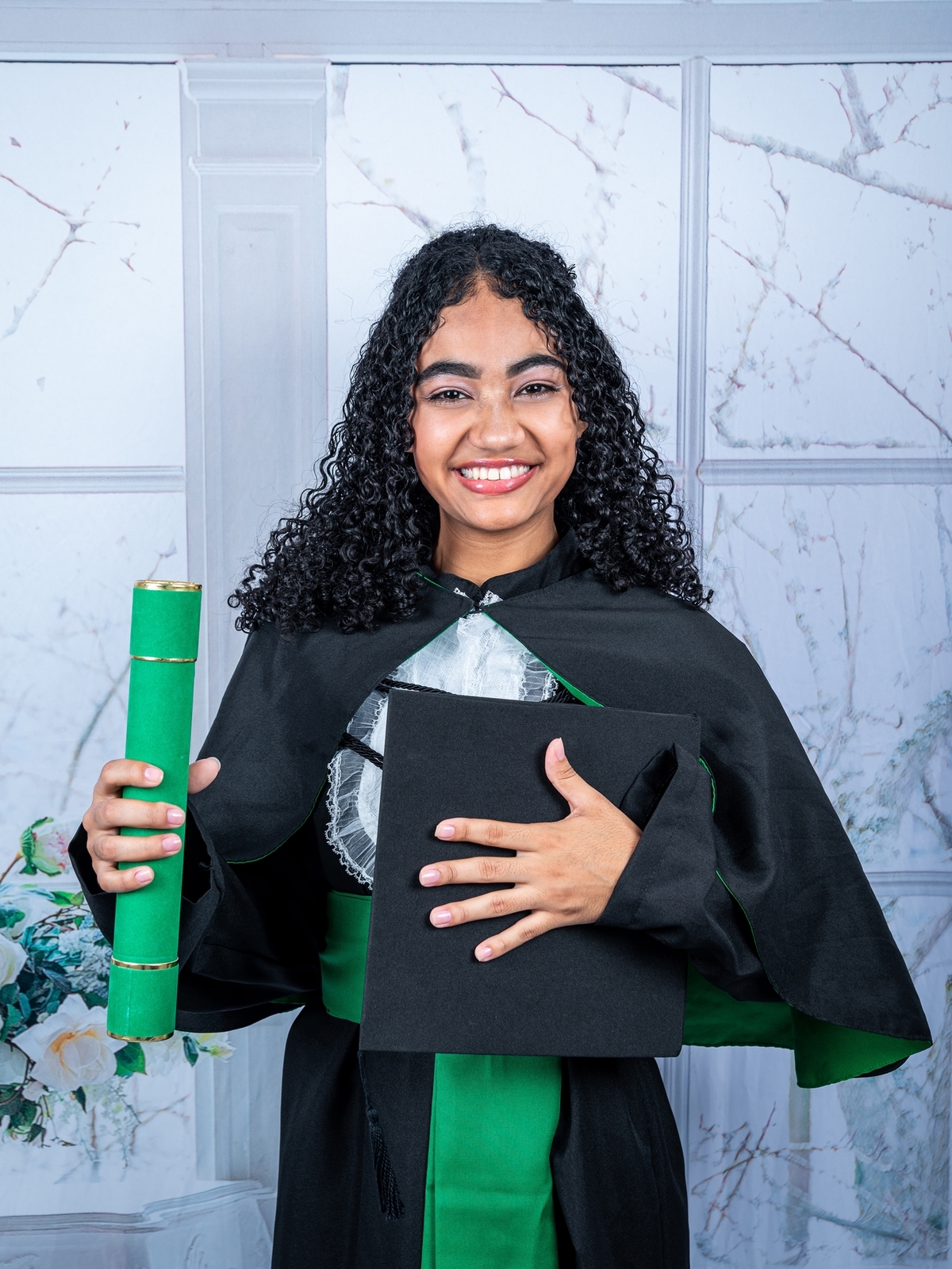 #Formatura
#Formando
#Conquista
#Graduação
#Orgulho
#Felicidade
#Celebração
#Sucesso
#Realização
#MomentoEspecial
#VidaAcadêmica
#Memórias
#AmigosDeFaculdade
#Despedida
#MetasCumpridas
#NovaEtapa
#SonhosRealizados
#Gratidão
#AlmaMater
#JornadaAcadêmica