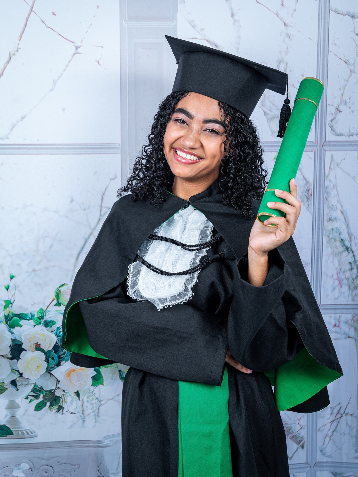 #Formatura
#Formando
#Conquista
#Graduação
#Orgulho
#Felicidade
#Celebração
#Sucesso
#Realização
#MomentoEspecial
#VidaAcadêmica
#Memórias
#AmigosDeFaculdade
#Despedida
#MetasCumpridas
#NovaEtapa
#SonhosRealizados
#Gratidão
#AlmaMater
#JornadaAcadêmica