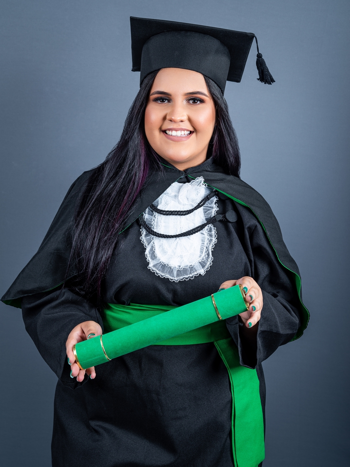 #Formatura
#Formando
#Conquista
#Graduação
#Orgulho
#Felicidade
#Celebração
#Sucesso
#Realização
#MomentoEspecial
#VidaAcadêmica
#Memórias
#AmigosDeFaculdade
#Despedida
#MetasCumpridas
#NovaEtapa
#SonhosRealizados
#Gratidão
#AlmaMater
#JornadaAcadêmica