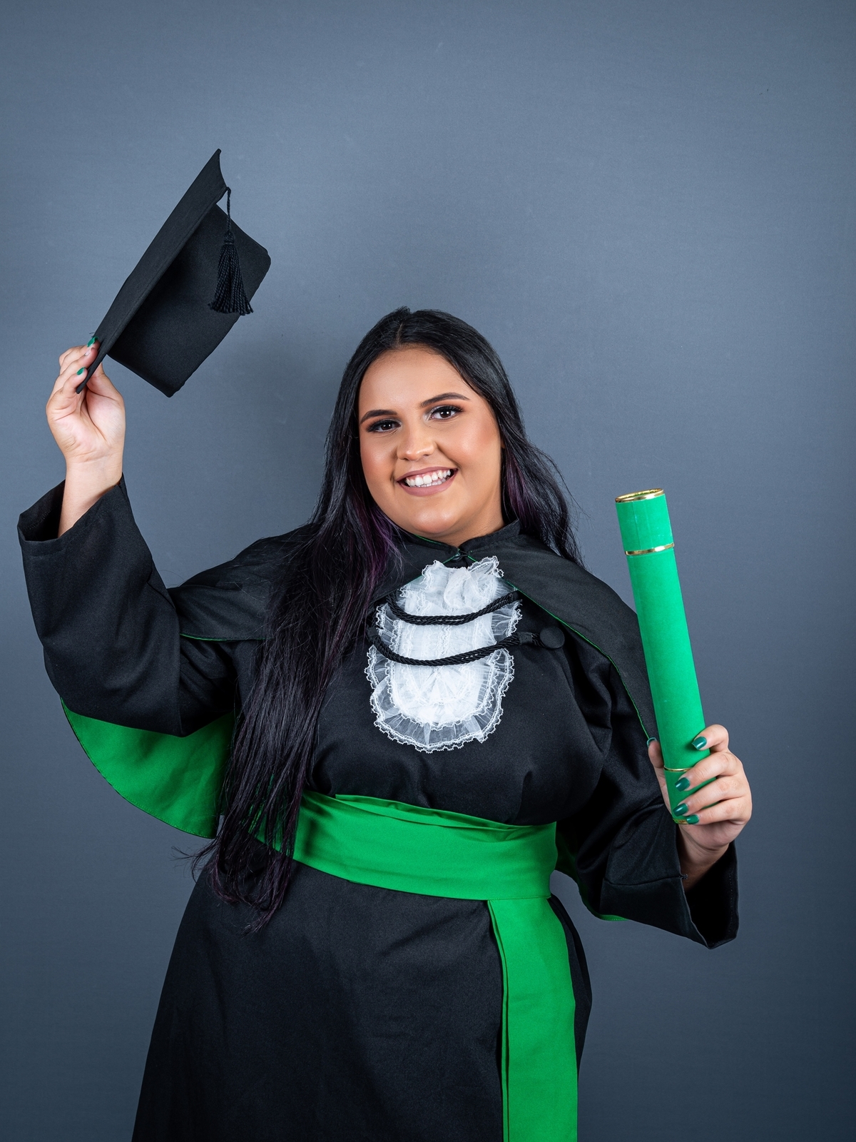 #Formatura
#Formando
#Conquista
#Graduação
#Orgulho
#Felicidade
#Celebração
#Sucesso
#Realização
#MomentoEspecial
#VidaAcadêmica
#Memórias
#AmigosDeFaculdade
#Despedida
#MetasCumpridas
#NovaEtapa
#SonhosRealizados
#Gratidão
#AlmaMater
#JornadaAcadêmica