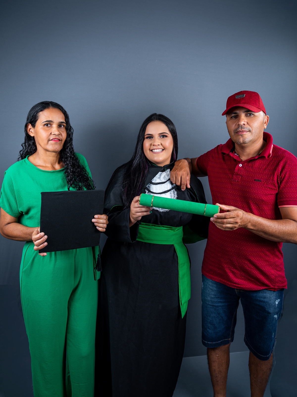 #Formatura
#Formando
#Conquista
#Graduação
#Orgulho
#Felicidade
#Celebração
#Sucesso
#Realização
#MomentoEspecial
#VidaAcadêmica
#Memórias
#AmigosDeFaculdade
#Despedida
#MetasCumpridas
#NovaEtapa
#SonhosRealizados
#Gratidão
#AlmaMater
#JornadaAcadêmica