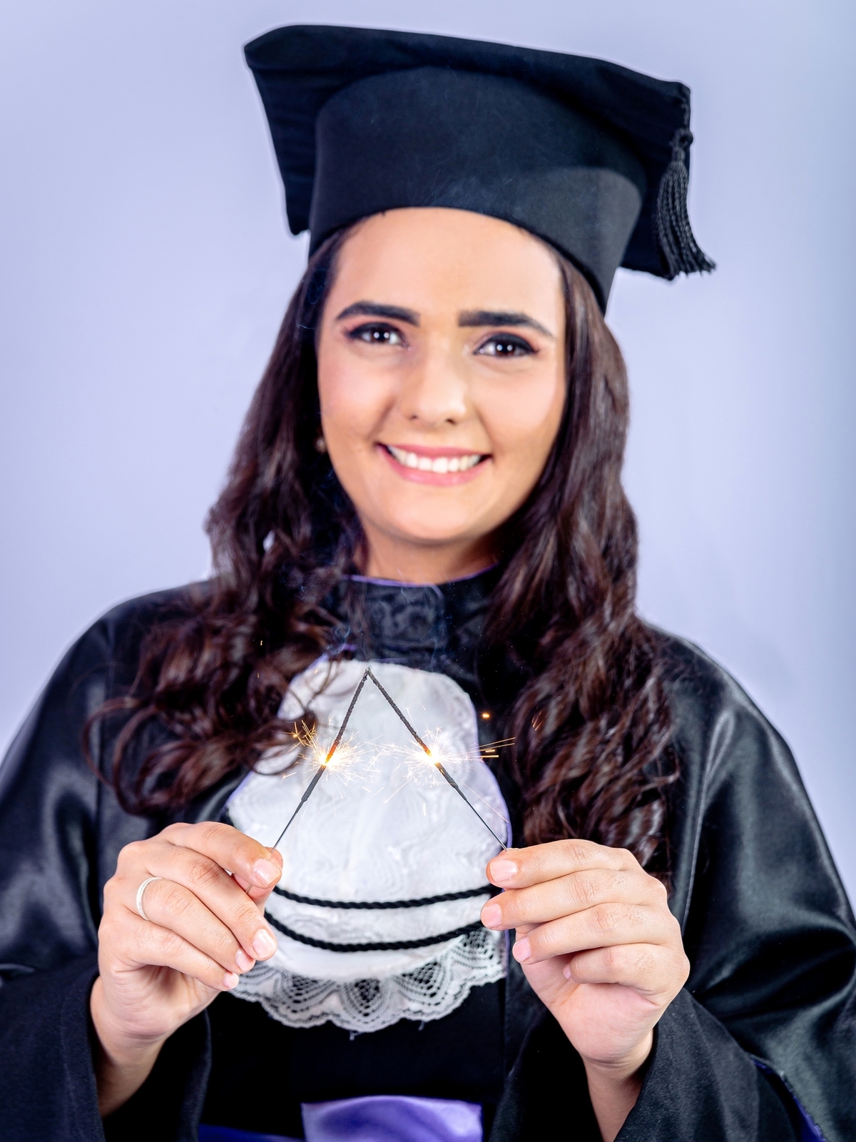 #Formatura
#Formando
#Conquista
#Graduação
#Orgulho
#Felicidade
#Celebração
#Sucesso
#Realização
#MomentoEspecial
#VidaAcadêmica
#Memórias
#AmigosDeFaculdade
#Despedida
#MetasCumpridas
#NovaEtapa
#SonhosRealizados
#Gratidão
#AlmaMater
#JornadaAcadêmica