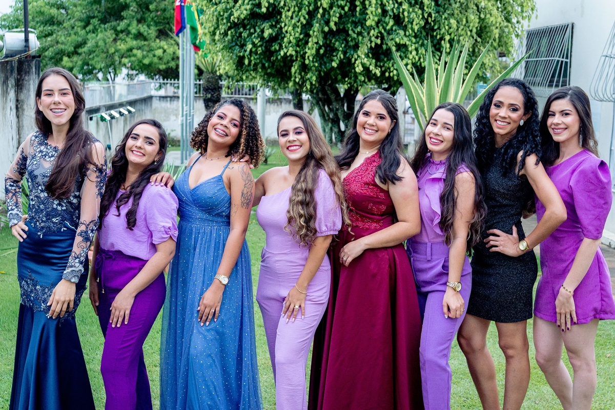 #Formatura
#Formando
#Conquista
#Graduação
#Orgulho
#Felicidade
#Celebração
#Sucesso
#Realização
#MomentoEspecial
#VidaAcadêmica
#Memórias
#AmigosDeFaculdade
#Despedida
#MetasCumpridas
#NovaEtapa
#SonhosRealizados
#Gratidão
#AlmaMater
#JornadaAcadêmica