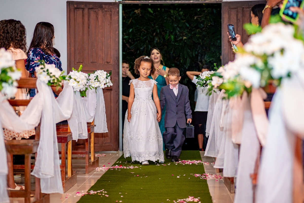 #Casamento
#Noiva
#Noivo
#Amor
#Felicidade
#Casal
#DiaDoCasamento
#Cerimônia
#FestaDeCasamento
#VotosDeCasamento
#CelebrandoOAmor
#CasamentoDosSonhos