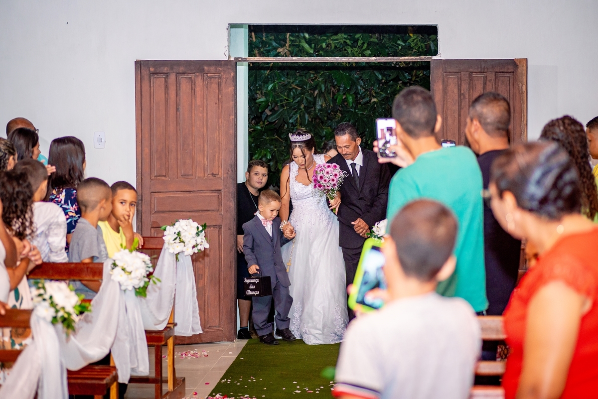 #Casamento
#Noiva
#Noivo
#Amor
#Felicidade
#Casal
#DiaDoCasamento
#Cerimônia
#FestaDeCasamento
#VotosDeCasamento
#CelebrandoOAmor
#CasamentoDosSonhos